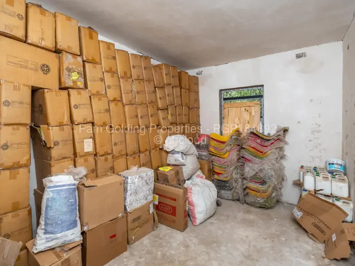 Townhouse/Complex/Cluster for Sale in Greendale, Harare