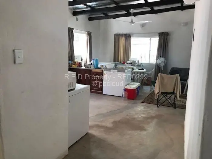3 Bedroom House for Sale in Milibizi, Kariba