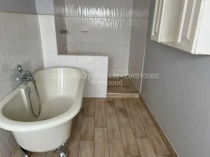 4 Bedroom House to Rent in Mount Pleasant Heights