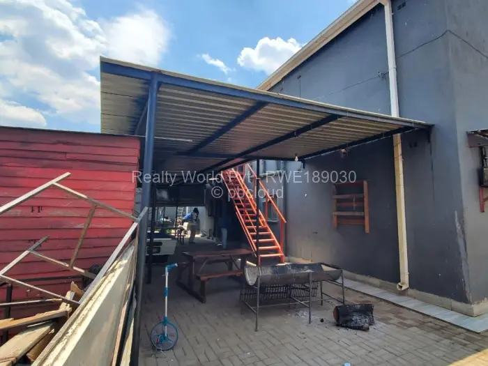 Warehouse/Industrial for Sale in Glen Norah, Harare