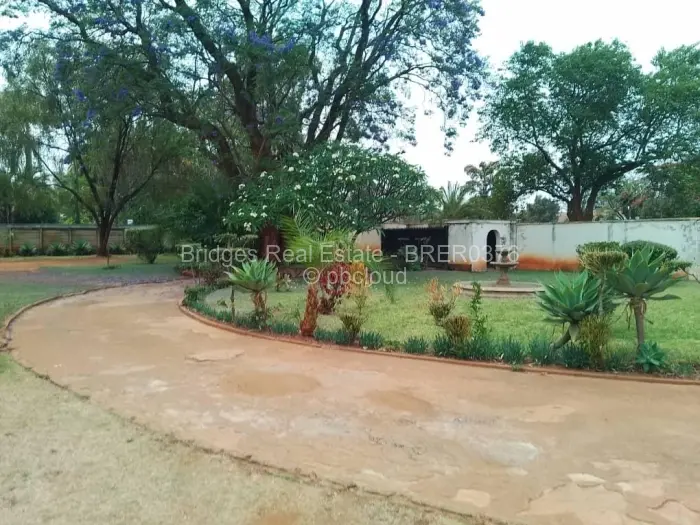 Flat/Apartment to Rent in Avondale West