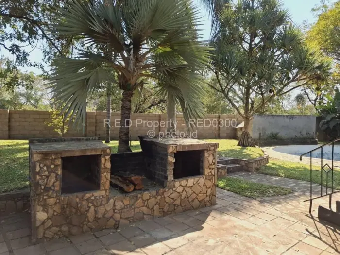 4 Bedroom House for Sale in Chiredzi, Chiredzi