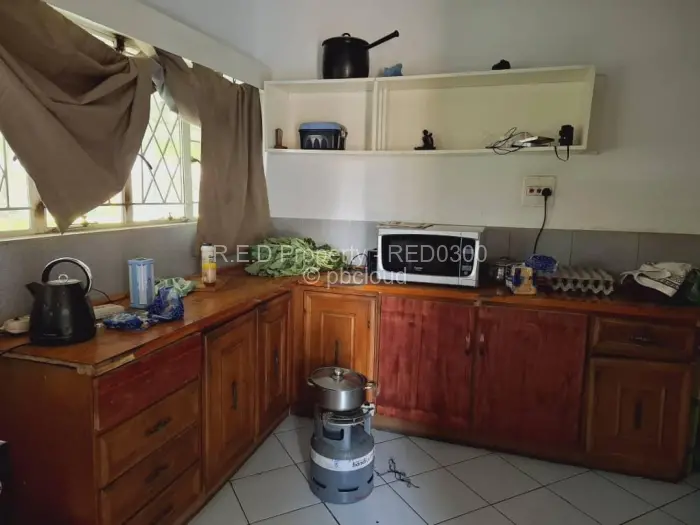 4 Bedroom House for Sale in Chiredzi, Chiredzi