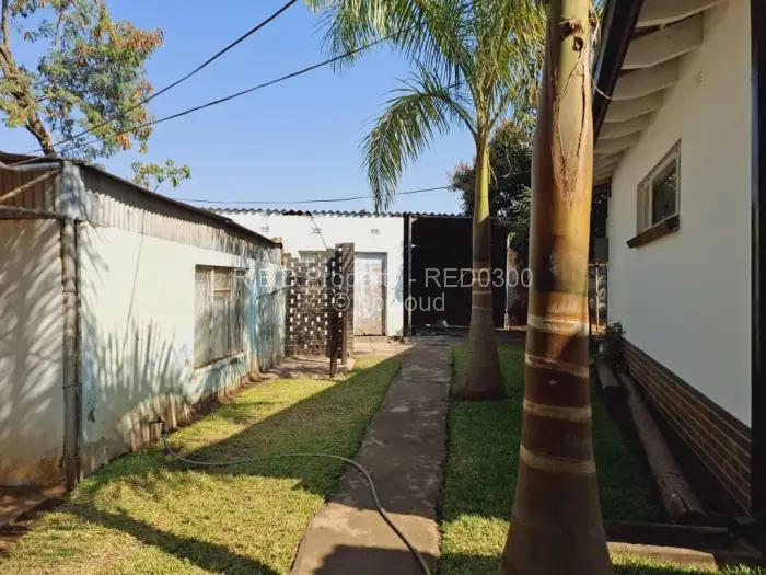 4 Bedroom House for Sale in Chiredzi, Chiredzi