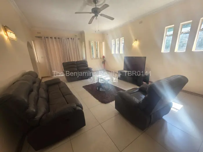 4 Bedroom House to Rent in Greendale North