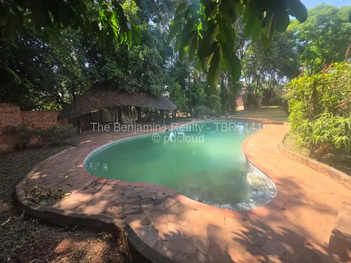 4 Bedroom House to Rent in Greendale North