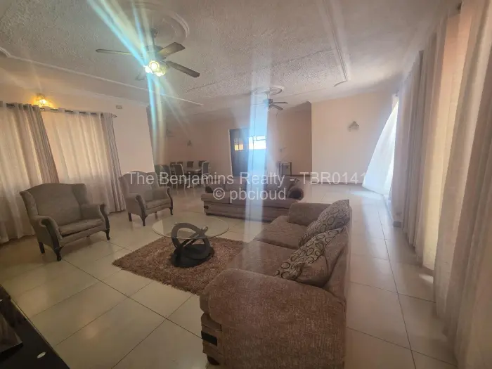 4 Bedroom House to Rent in Greendale North