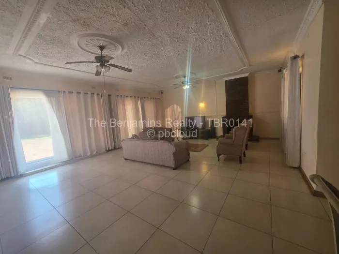 4 Bedroom House to Rent in Greendale North