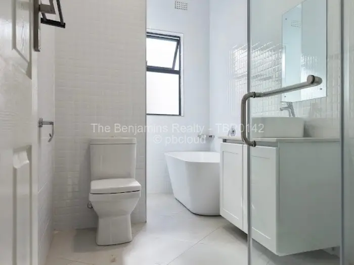 Townhouse/Cluster for Sale in Avondale, Harare