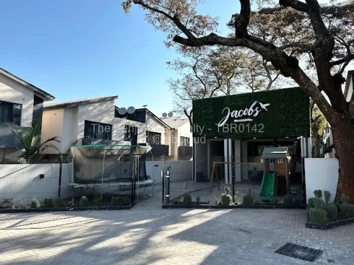 Townhouse/Cluster for Sale in Avondale, Harare