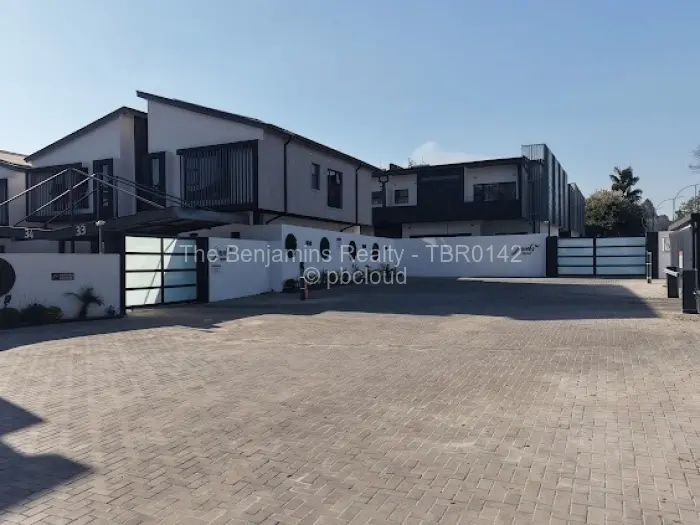 Townhouse/Cluster for Sale in Avondale, Harare