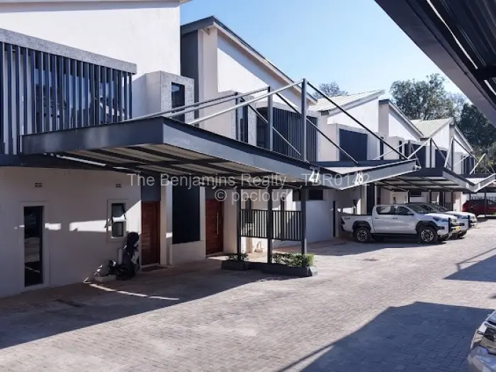 Townhouse/Cluster for Sale in Avondale, Harare