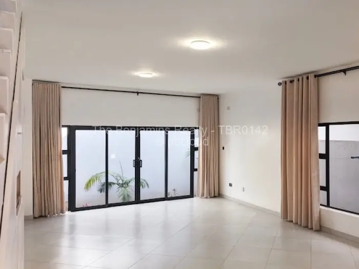 Townhouse/Cluster for Sale in Avondale, Harare