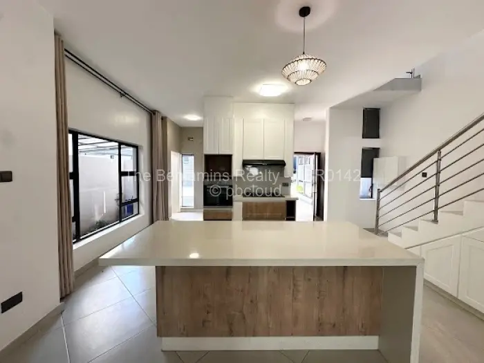 Townhouse/Cluster for Sale in Avondale, Harare