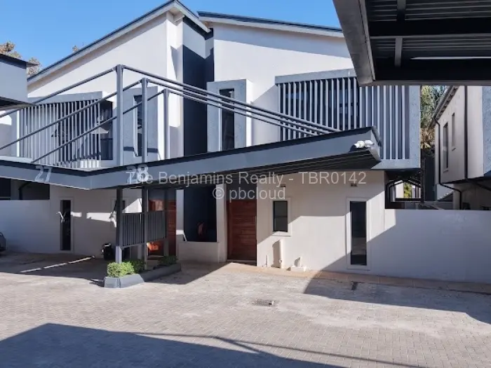 Townhouse/Cluster for Sale in Avondale, Harare