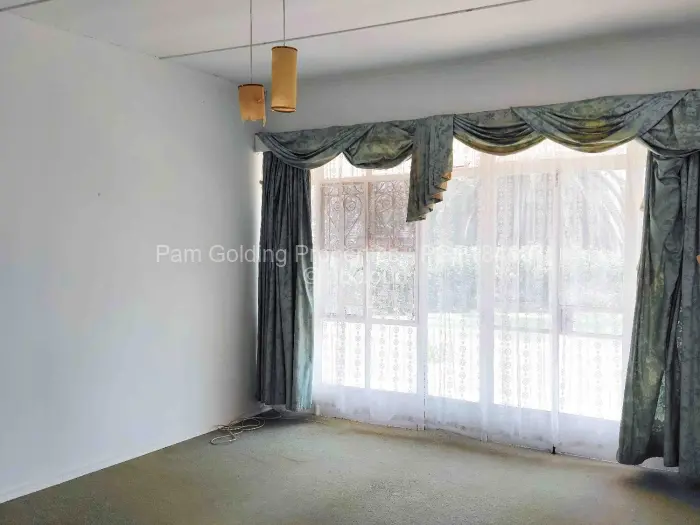 3 Bedroom House for Sale in Hillside Byo, Bulawayo