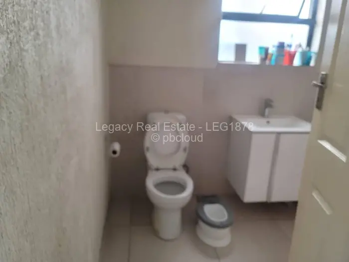 Flat/Apartment for Sale in Marlborough, Harare