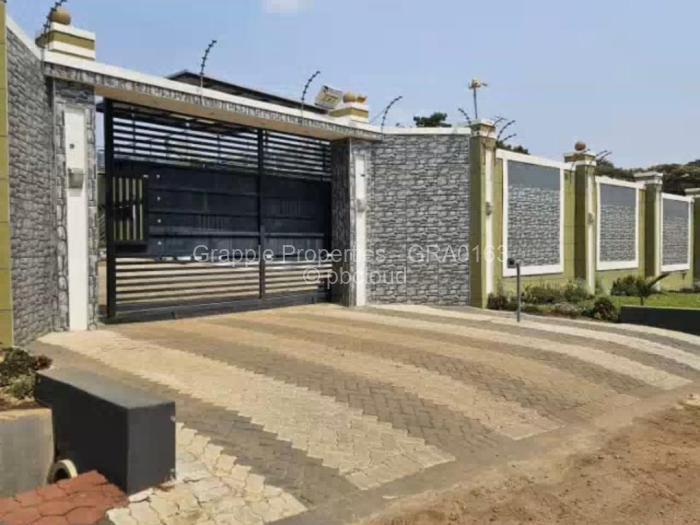 6 Bedroom House for Sale in Mandara, Harare