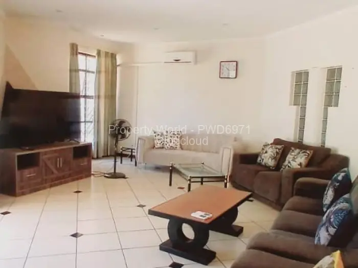 House to Rent in Strathaven