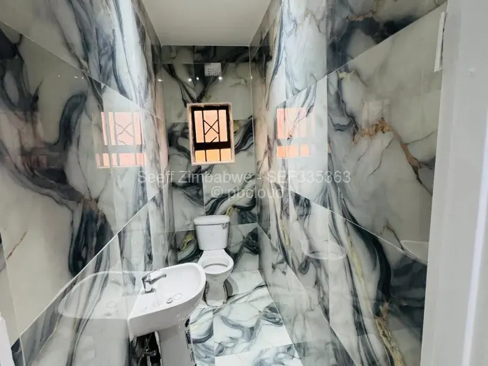 Townhouse/Cluster for Sale in Daylesford, Gweru