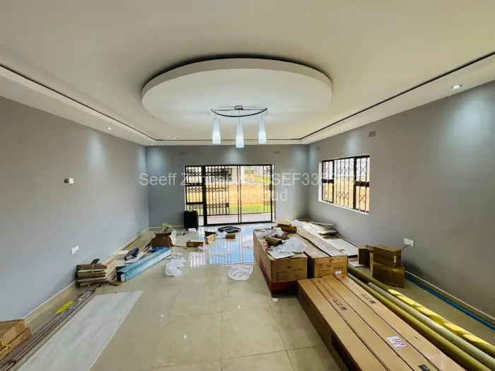 Townhouse/Cluster for Sale in Daylesford, Gweru