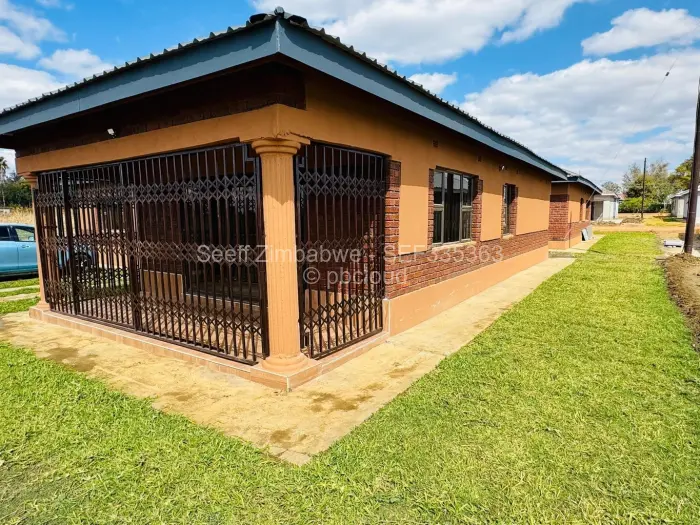 Townhouse/Cluster for Sale in Daylesford, Gweru