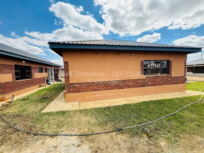 Townhouse/Cluster for Sale in Daylesford, Gweru
