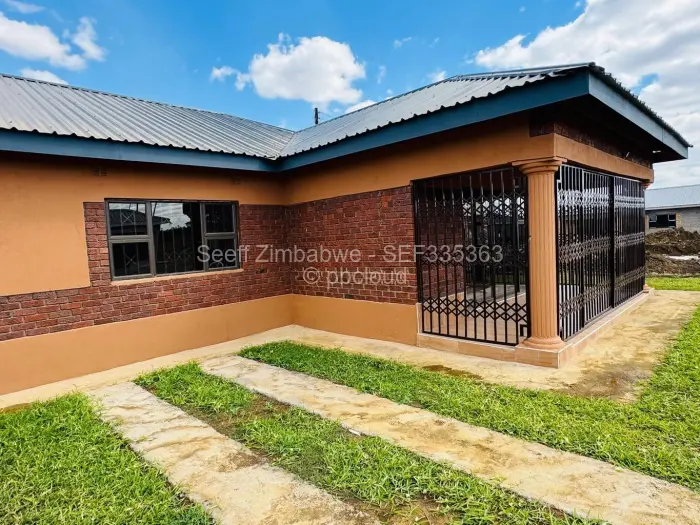 Townhouse/Cluster for Sale in Daylesford, Gweru