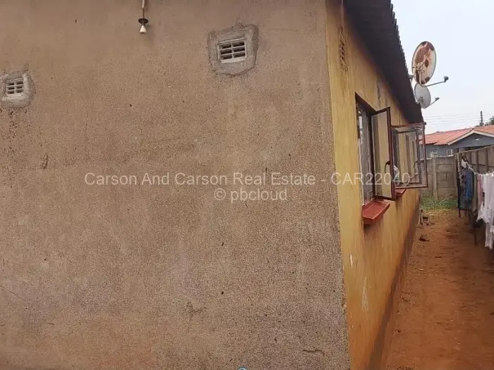 4 Bedroom House for Sale in Kuwadzana, Harare