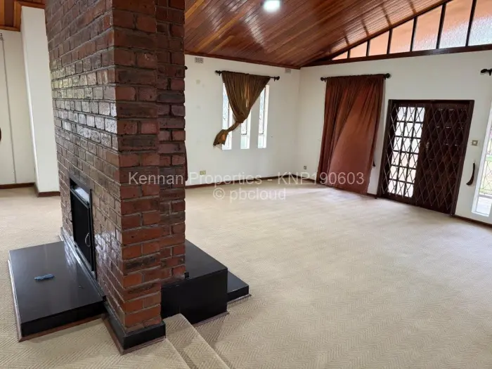 6 Bedroom House for Sale in Gunhill, Harare
