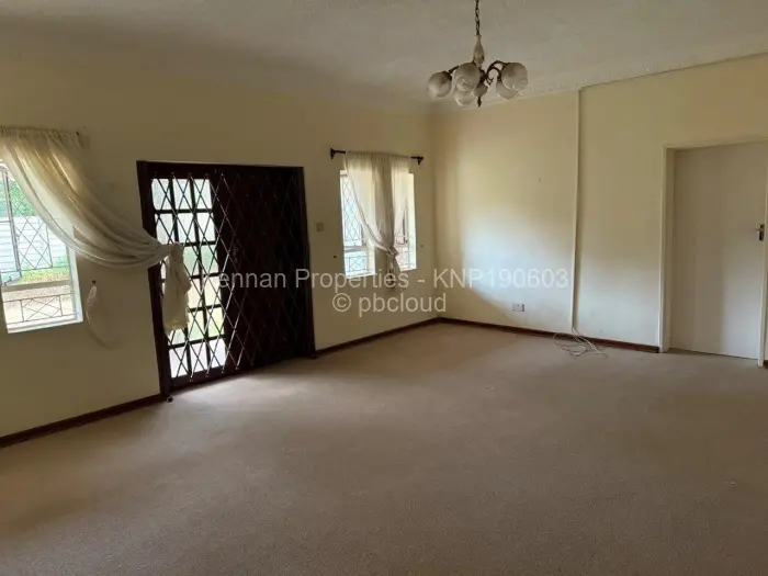 6 Bedroom House for Sale in Gunhill, Harare