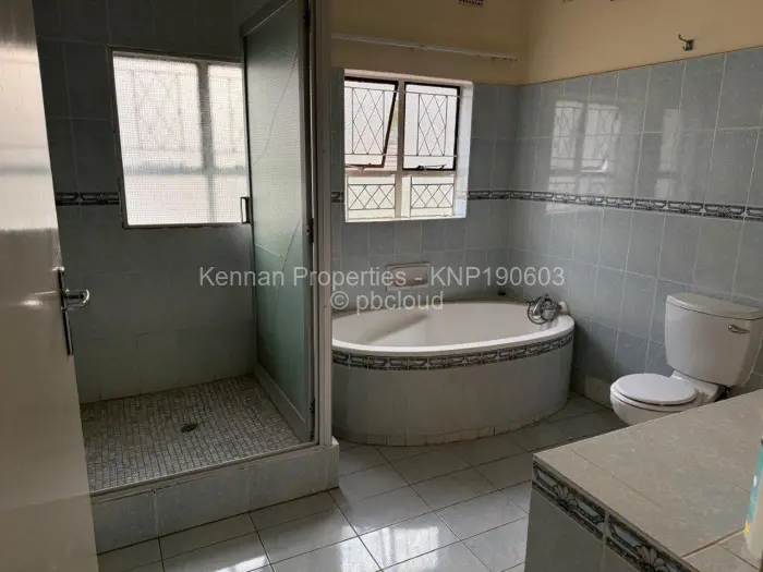 6 Bedroom House for Sale in Gunhill, Harare