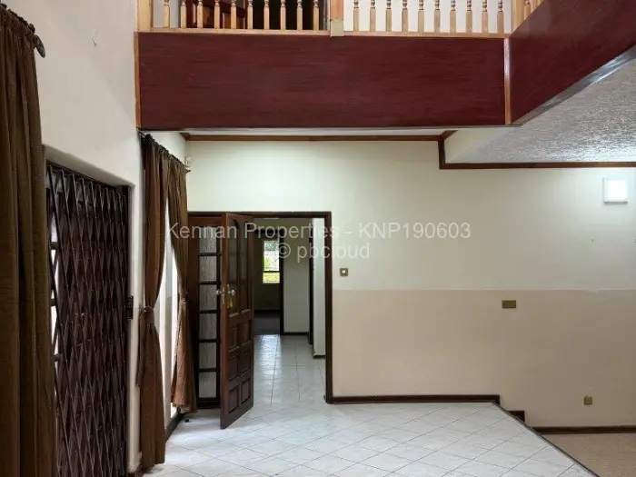 6 Bedroom House for Sale in Gunhill, Harare