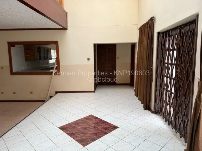 6 Bedroom House for Sale in Gunhill, Harare