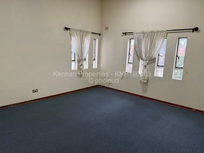 6 Bedroom House for Sale in Gunhill, Harare