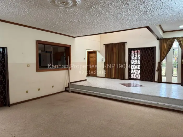 6 Bedroom House for Sale in Gunhill, Harare
