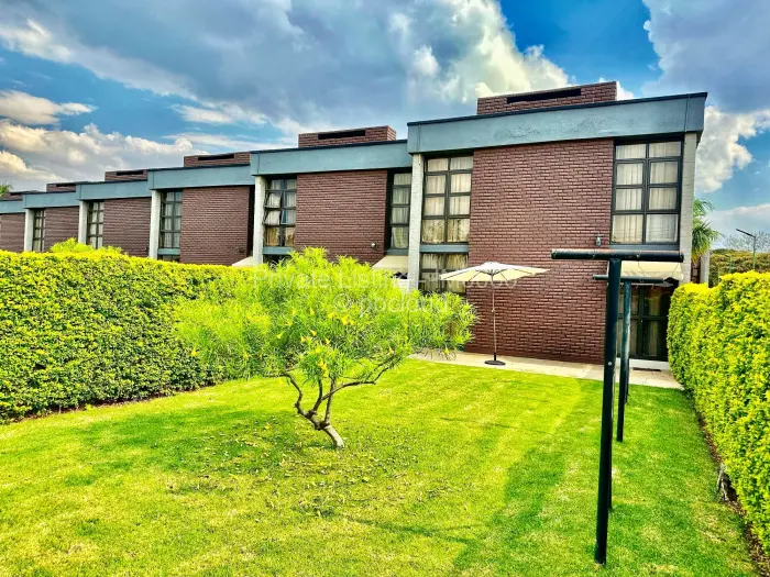 Townhouse/Complex/Cluster to Rent in Strathaven