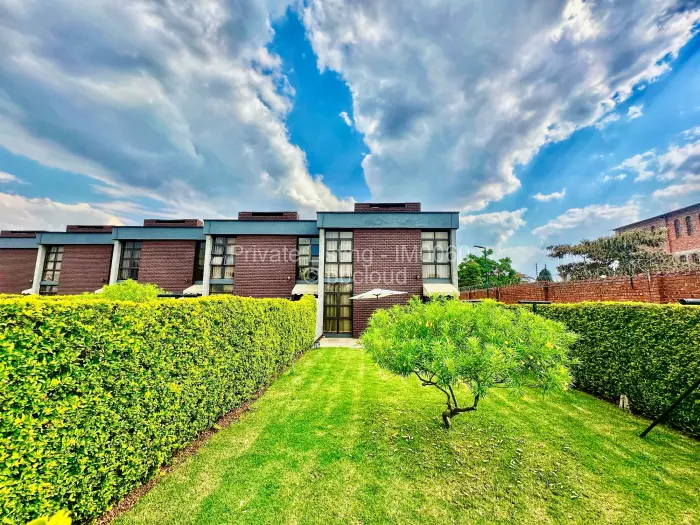 Townhouse/Complex/Cluster to Rent in Strathaven