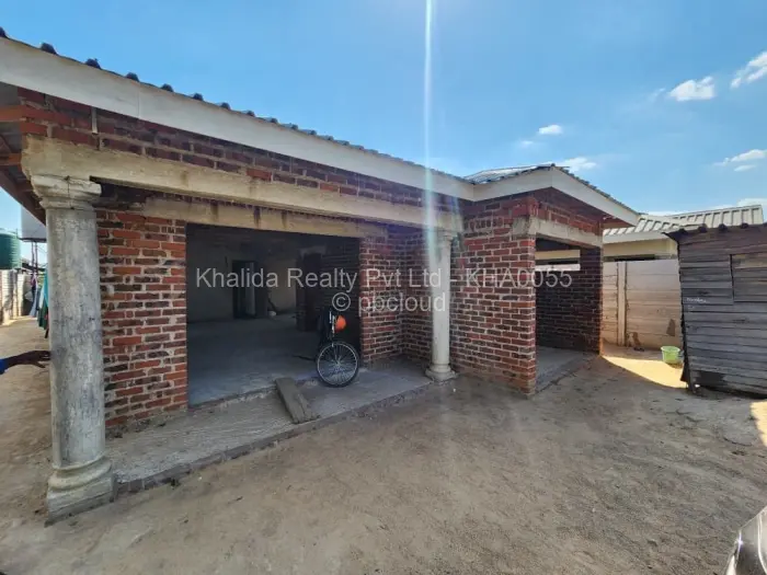 3 Bedroom House for Sale in Budiriro, Harare