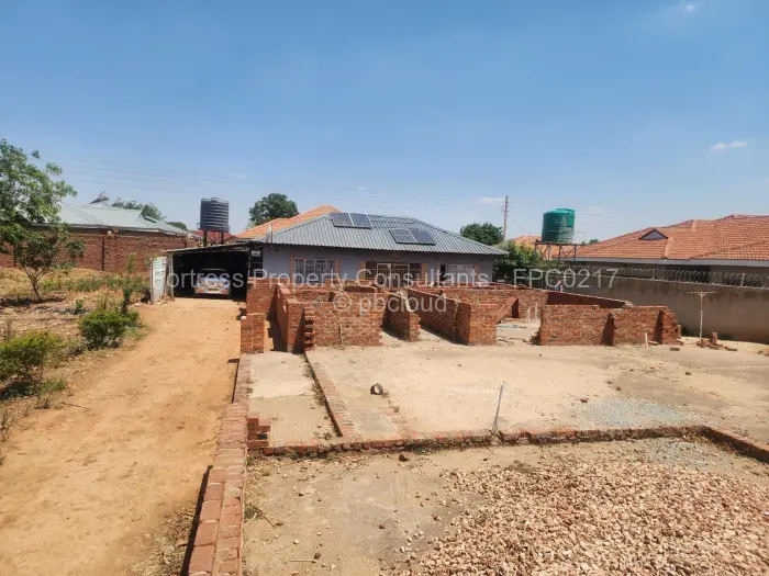 4 Bedroom House for Sale in Southerton, Harare