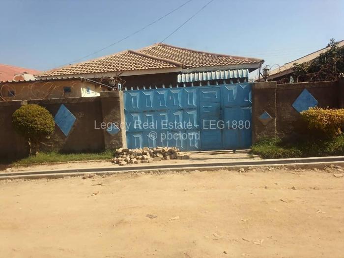 4 Bedroom House for Sale in Chitungwiza, Chitungwiza