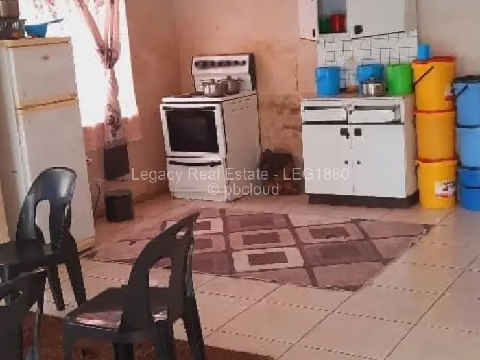 4 Bedroom House for Sale in Chitungwiza, Chitungwiza