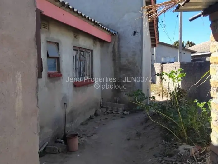 3 Bedroom House for Sale in Ruwa, Ruwa