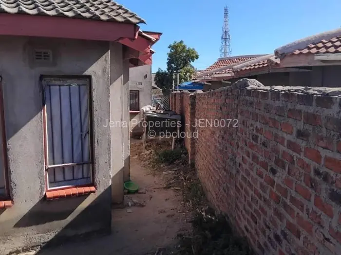 3 Bedroom House for Sale in Ruwa, Ruwa