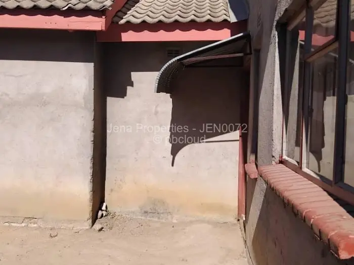 3 Bedroom House for Sale in Ruwa, Ruwa