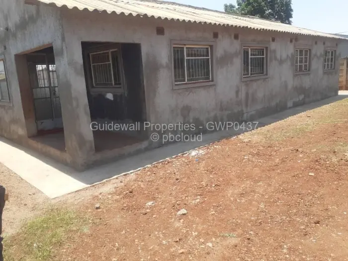 4 Bedroom House for Sale in Warren Park, Harare