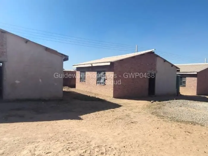 3 Bedroom House for Sale in Budiriro, Harare