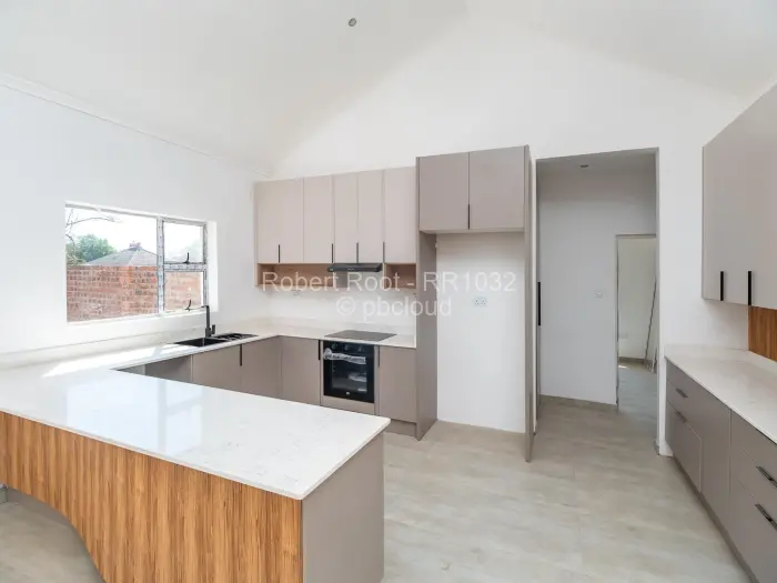 Townhouse/Cluster for Sale in Greendale, Harare