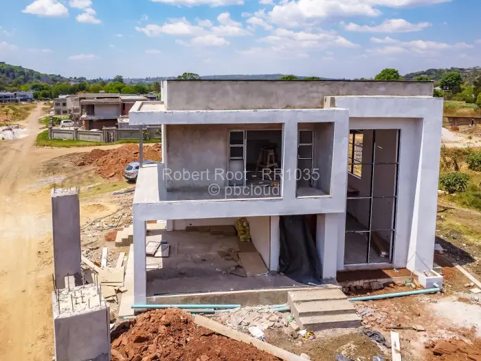 Townhouse/Cluster for Sale in Quinnington, Harare