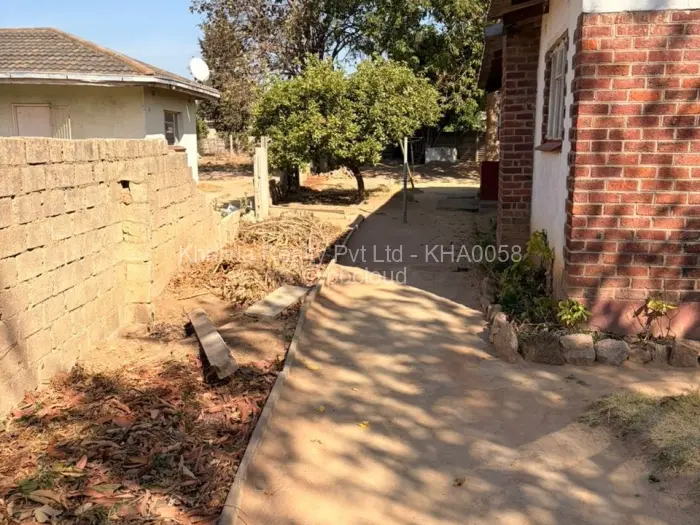 House for Sale in Chitungwiza, Chitungwiza